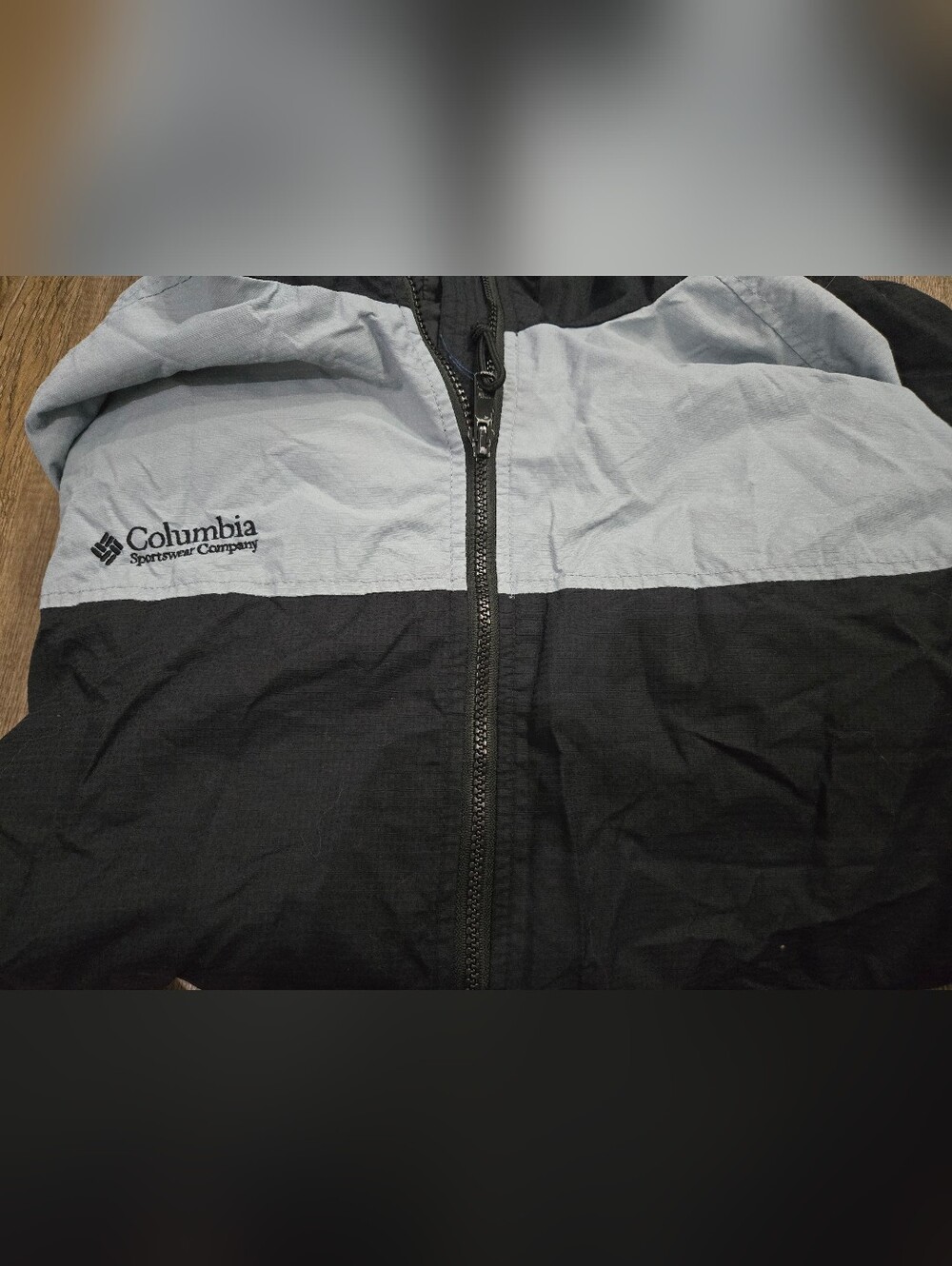 Columbia Womens Two-Tone Hooded Windbreaker Jacket - Light Gray/Black